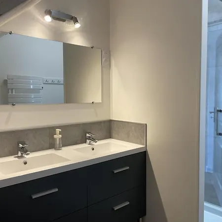 Holiday home Spacieux A Saint-leon Avec Clim Et Parking - Fr-1-489-437